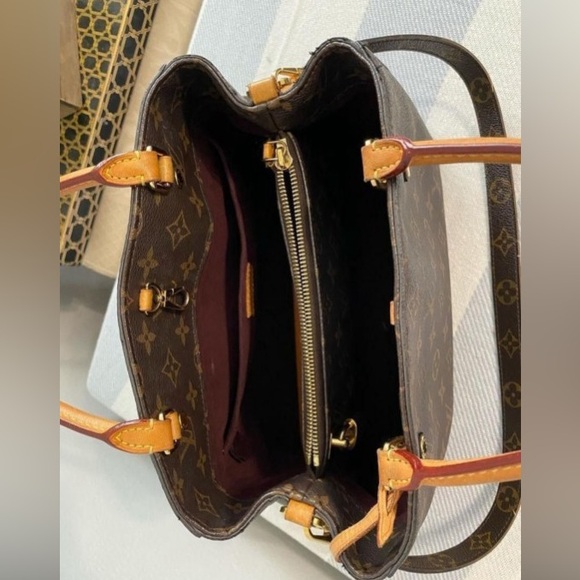 *SOLD* Louis Vuitton - Montaigne MM Monogram Handbag - Picture 9 of 12